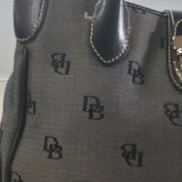 Dooney & Bourke Purse - Picture 2 of 12